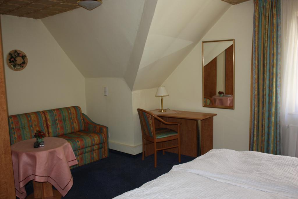 Weimer Hotel Weinaehr Room photo